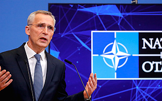 NATO zwiększa wsparcie dla Ukrainy. Wysyłana jest broń, pieniądze i środki medyczne